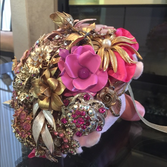 Bridal Bouquet - Picture 3 of 8